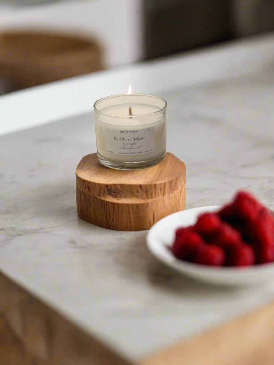 RED BERRY BALSAM CANDLE